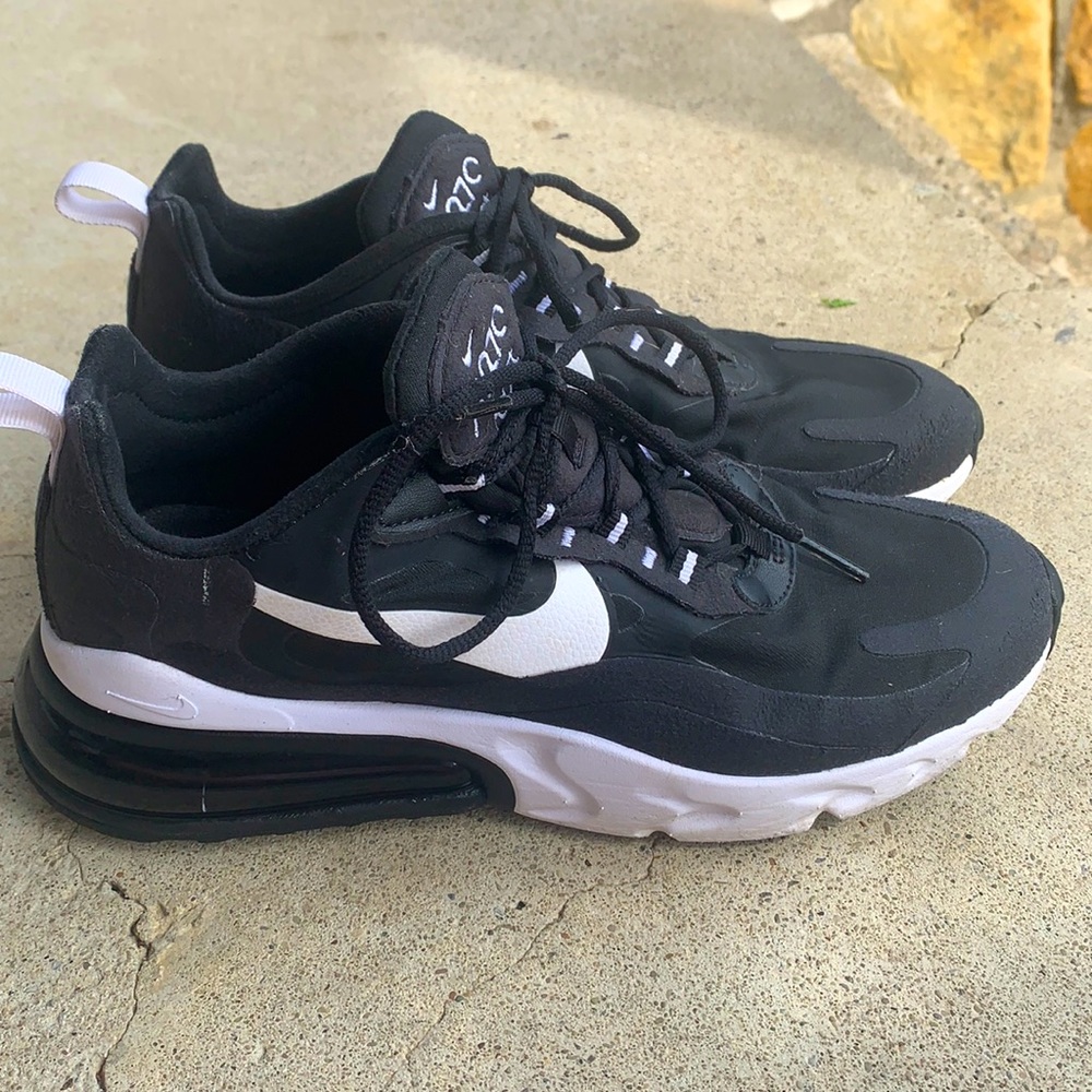 Nike air 270 react women’s shoes